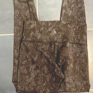 Lululemon Wunder train 25 size 8